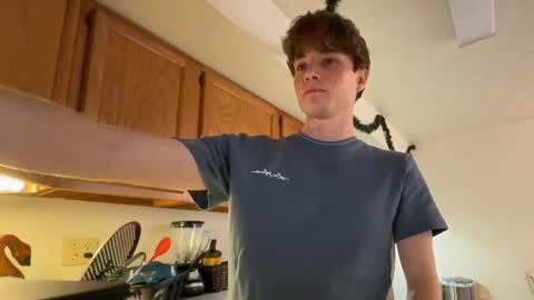 gucciboi4 online show from November 23, 7:34 pm