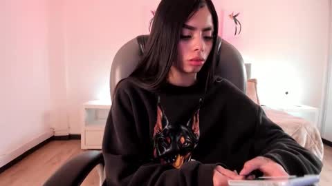 Guggahell online show from February 28, 1:37 pm