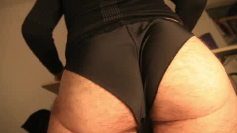 guillern online show from April 3, 12:39 am