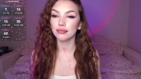 Snapshot of guilty_pleasureee chatting on February 23, 7:28 pm Marta online show from February 23, 7:28 pm