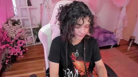 gummo_ online show from December 13, 7:53 pm