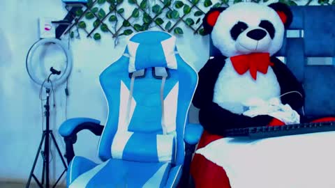 Hakim online show from March 23, 4:45 pm