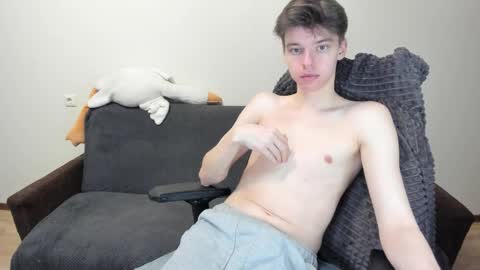 guy_liam1 online show from December 15, 1:51 pm