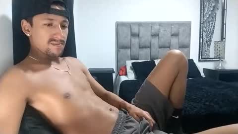 karim online show from November 15, 11:39 pm