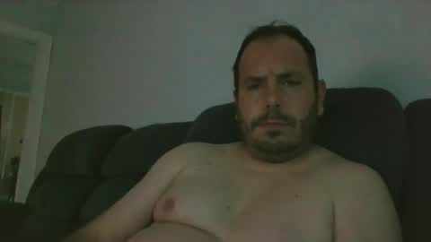 guynaked105 online show from September 29, 11:42 am