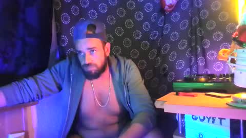 guyst049 online show from February 3, 2:53 am