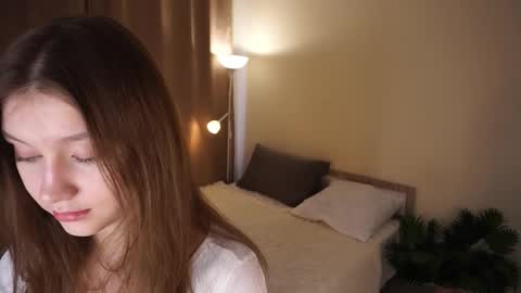 Molly online show from March 3, 5:58 am