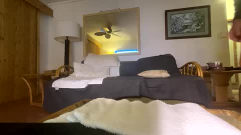 gxman1 online show from April 10, 7:03 am