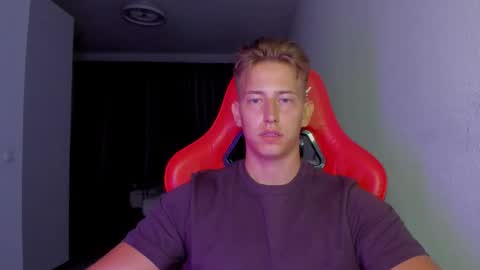 Oliver online show from November 11, 10:12 pm