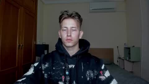 Oliver online show from March 11, 9:37 pm