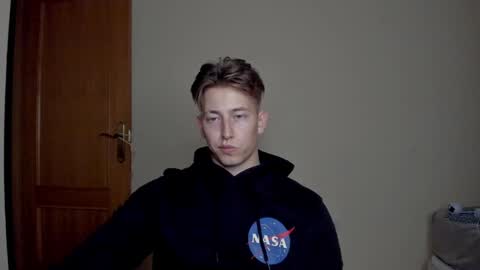 Oliver online show from February 4, 8:49 pm