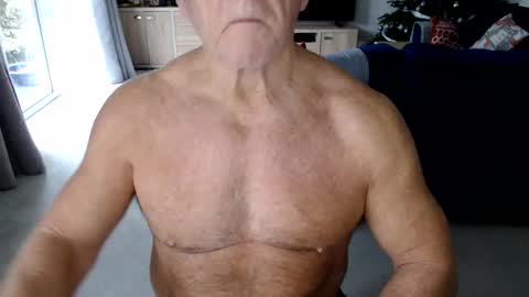 Gymguy online show from December 17, 11:17 am