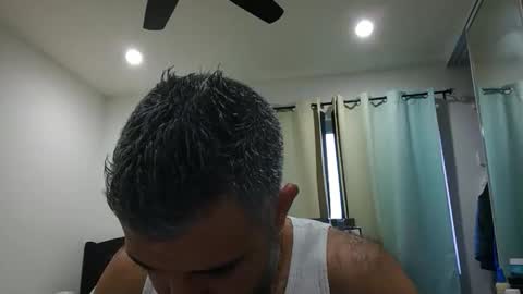 h0nest84 online show from January 5, 11:30 pm