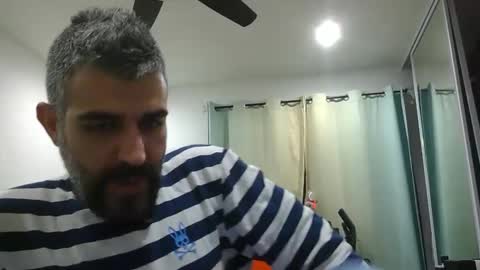 h0nest84 online show from February 6, 5:35 am