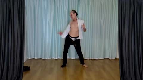 H. Blackwood online show from April 10, 6:12 pm