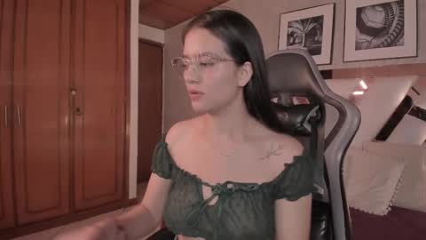 haathorx online show from October 17, 3:16 pm