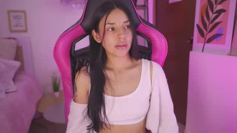 Hade online show from November 28, 7:32 pm