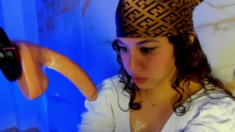 hade_cute2 online show from April 8, 5:16 pm