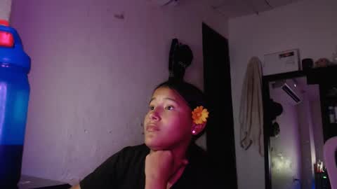 hadesmit1 online show from April 11, 12:26 am