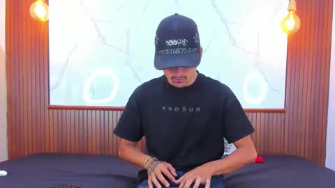 Hadrian Torres online show from March 24, 12:55 pm