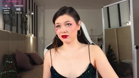 im Haley dont forget give my thumbs up online show from December 18, 3:02 am