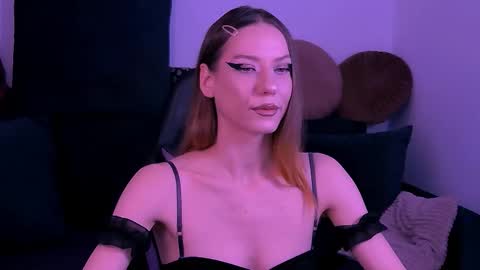 Carla online show from November 4, 5:36 pm