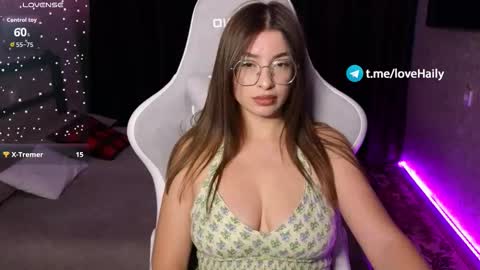 HailyHeavenly online show from October 28, 1:34 pm