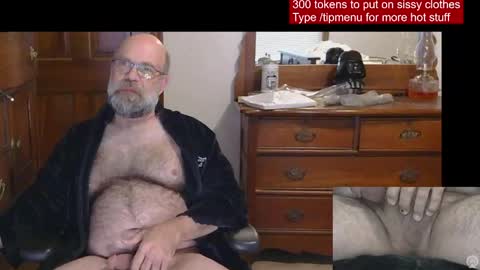 HairyDaddyBear69 online show from April 17, 11:45 am