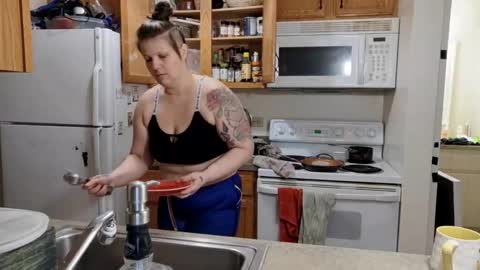 hairypoper online show from December 19, 11:38 am