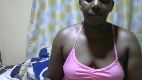 Snapshot of hairypussybigassy001 chatting on February 20, 8:14 pm hairypussybigassy001 online show from February 20, 8:14 pm