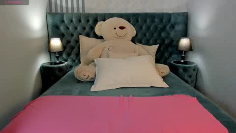 Haley online show from December 5, 8:39 pm