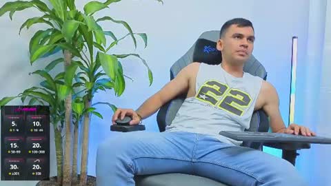 hamiltong12 online show from August 2, 7:26 pm