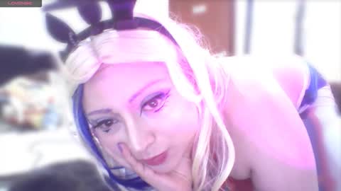 Hana Hyuga .   Please help me reach 200 thumbs up online show from October 26, 3:51 am