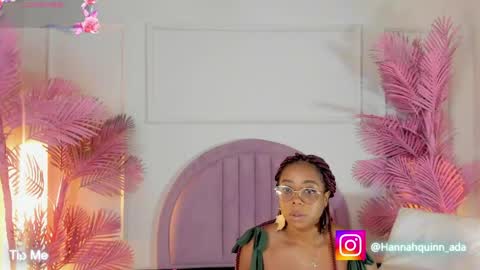 hanaahquinn online show from April 18, 11:34 am