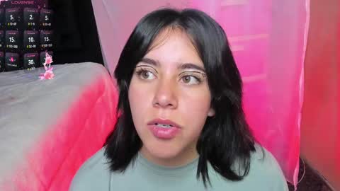 Hanah Montana Independent model online show from February 17, 4:50 pm