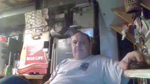 naked man online show from December 14, 2:40 am