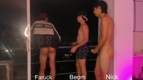 leonardfarrucknick and otis online show from September 13, 3:42 am