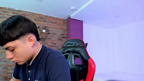 leonardfarrucknick and otis online show from March 28, 12:28 pm