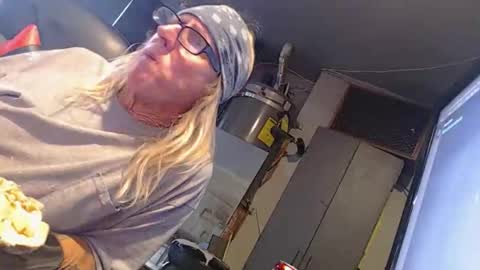 Handystudman online show from November 7, 10:50 am