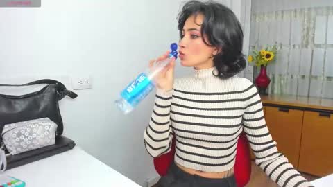 Sara online show from December 16, 9:43 pm