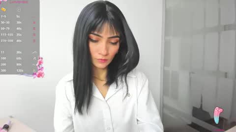 Sara online show from March 30, 8:09 pm