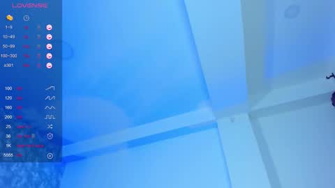 hanna_connorss online show from November 8, 10:35 pm