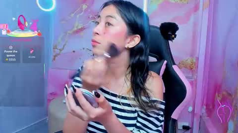 Hanna online show from November 18, 6:44 pm