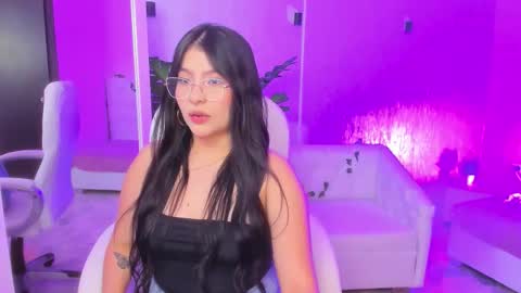 Hanna online show from March 17, 1:43 am