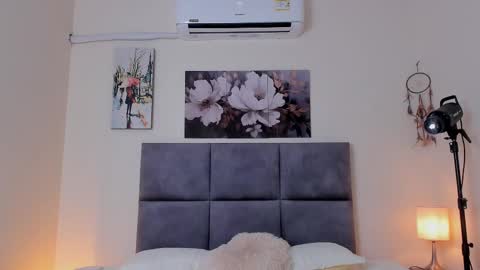 Hanna online show from October 24, 3:02 pm