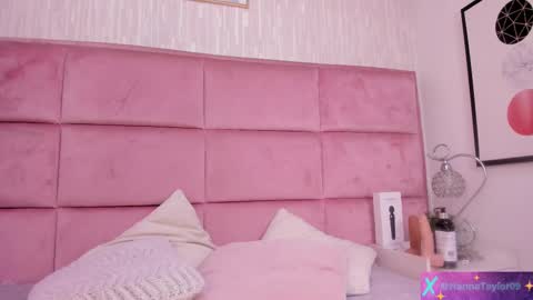 Snapshot of hanna_taylorr chatting on October 10, 4:07 am Hanna online show from October 10, 4:07 am