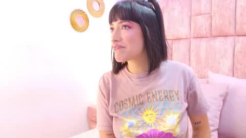 HannaDawsons online show from September 22, 11:47 am