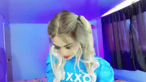 hannah backers online show from December 13, 8:15 pm