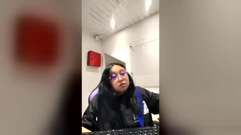 Hannah online show from July 11, 5:16 pm