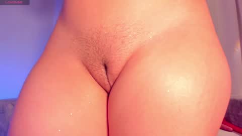 Snapshot of hannahdavisx chatting on January 18, 8:20 am Hannah  online show from January 18, 8:20 am